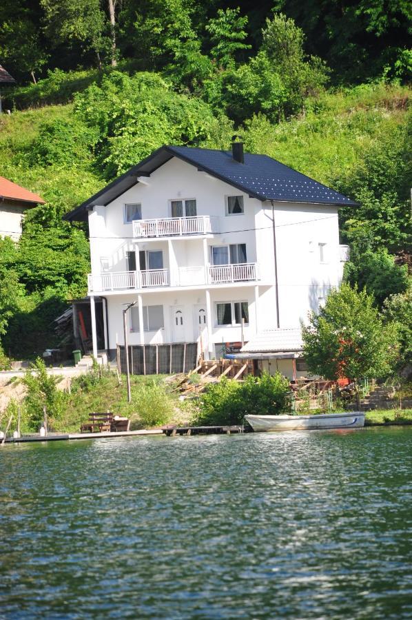 Villa Pliva Lake 3 亚伊采 外观 照片